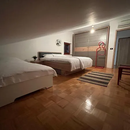 Piko's Apartment